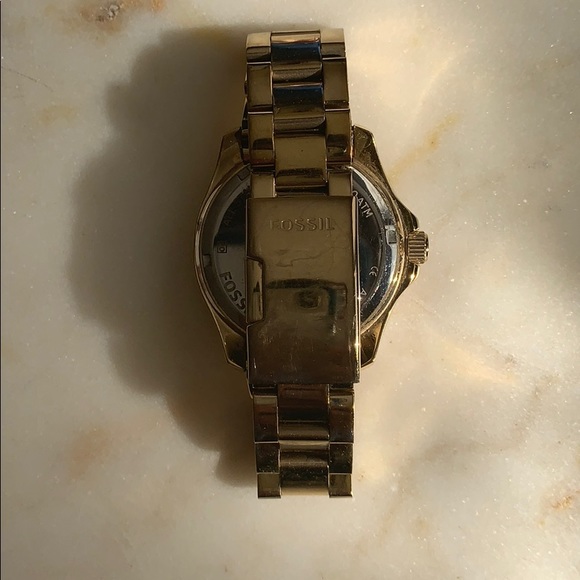 FOSSIL WATCH - Gold - Picture 2 of 4